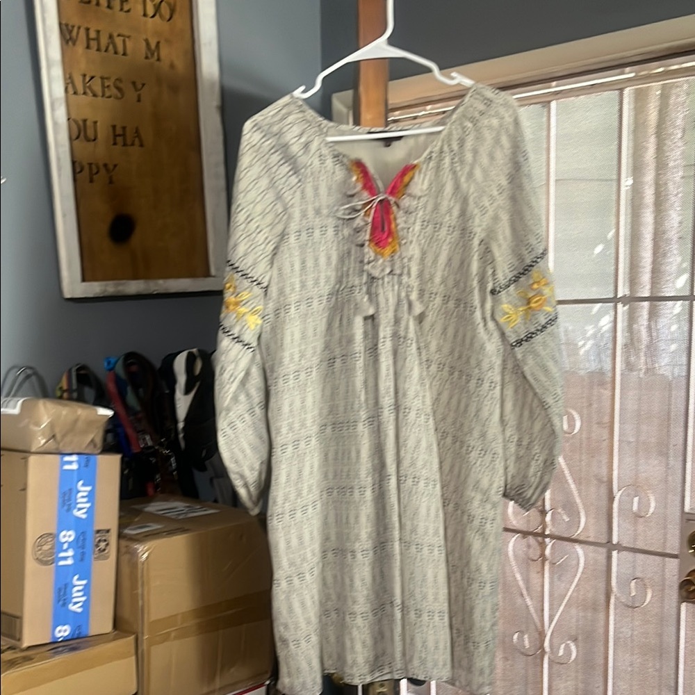 Anthropologiie Ranna Gill Bohemian Tunic with Embroidered Sleeves